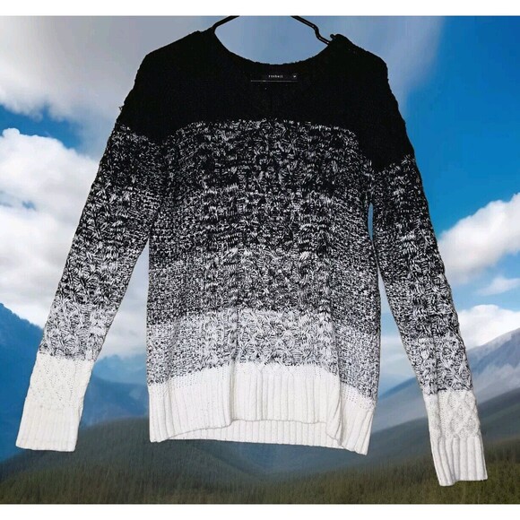 Striped Cable Knit Sweater Womens Size M Casual Chic and Cute Indie Hipster - Picture 1 of 11